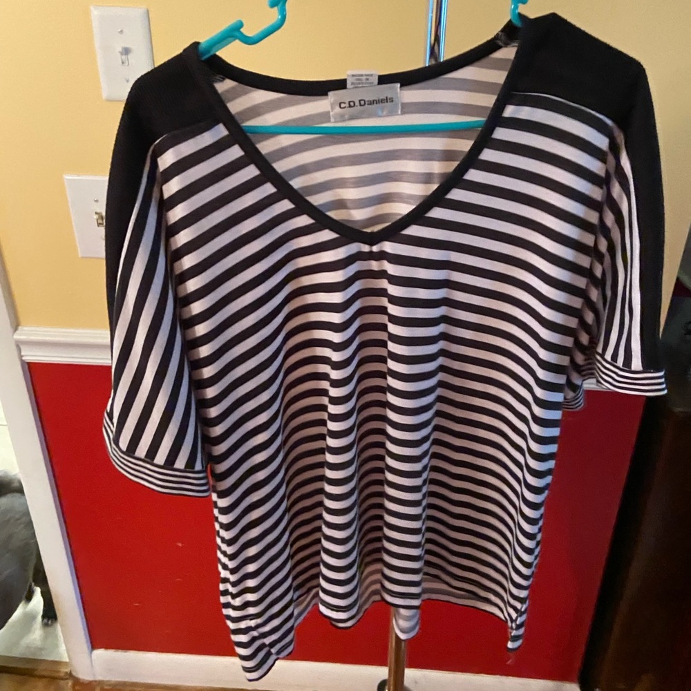 C D Daniels - comfy T-Shirt in excellent condition.